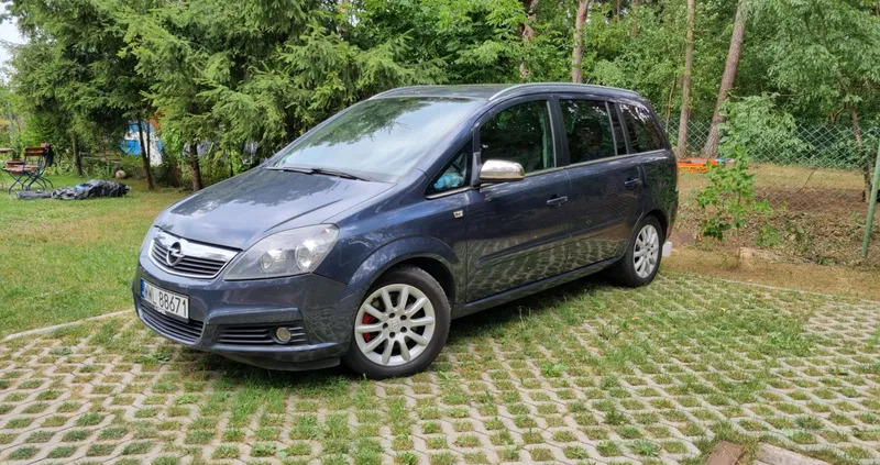 samochody osobowe Opel Zafira cena 8300 przebieg: 286000, rok produkcji 2007 z Ząbki